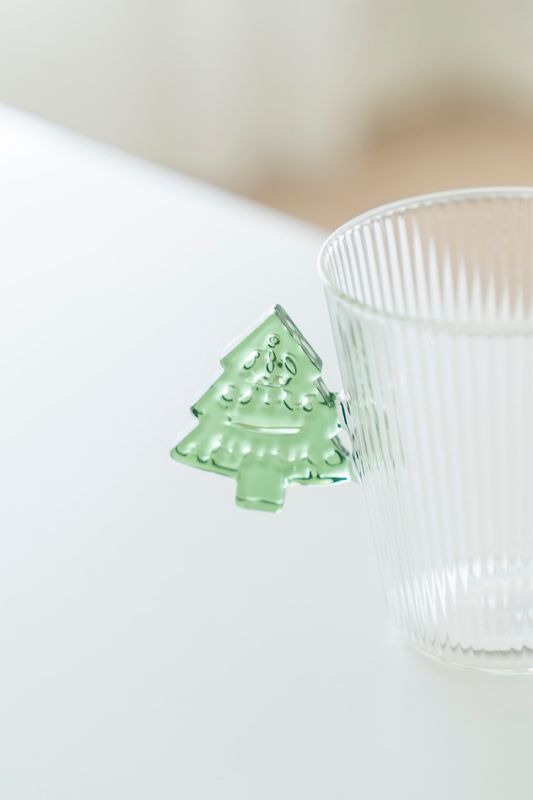 Tekopp - Glas Räfflor Julgran