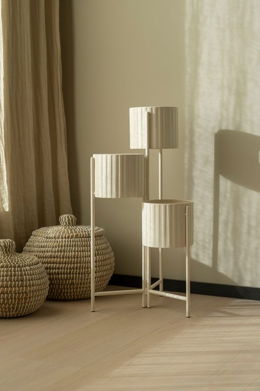 Blomsterstativ med tre nivåer Beige